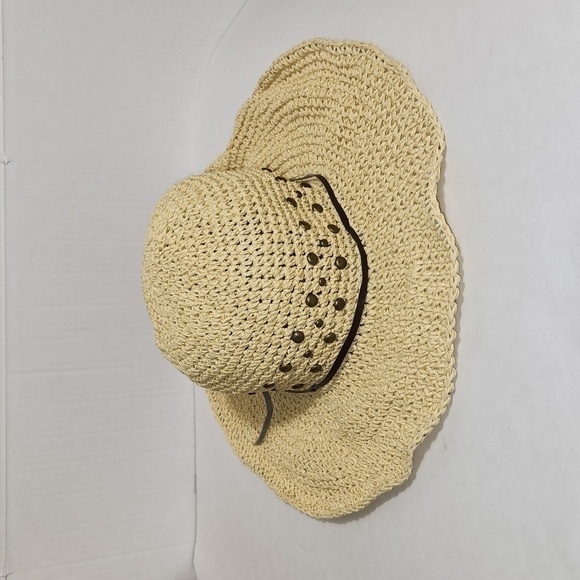 Chico's Crochet Open Weave Adjustable Wide Brim Boho Beach Hippie Summer Hat - Picture 5 of 12